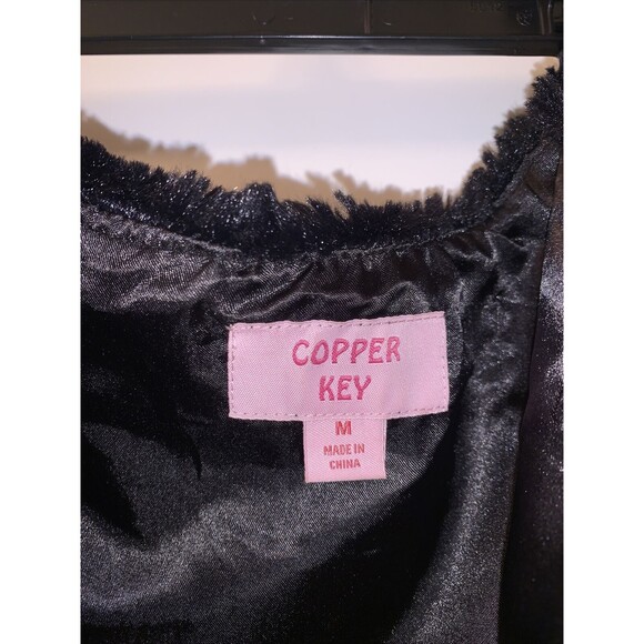 Copper Key  Girls Faux Fur Cape Shawl Wrap Cropped Size M Black - Picture 4 of 6